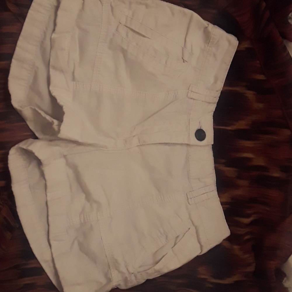H&M white shorts